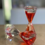 دکوری «غرق نشو» طرح ساعت شنی قلبی – ارتفاع ۱۲ سانتی‌متر